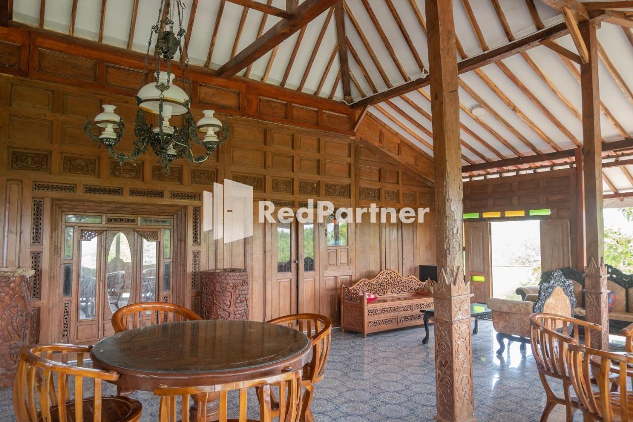 Baron Hill Resort Gunung Kidul Mitra Reddoorz Esterno foto